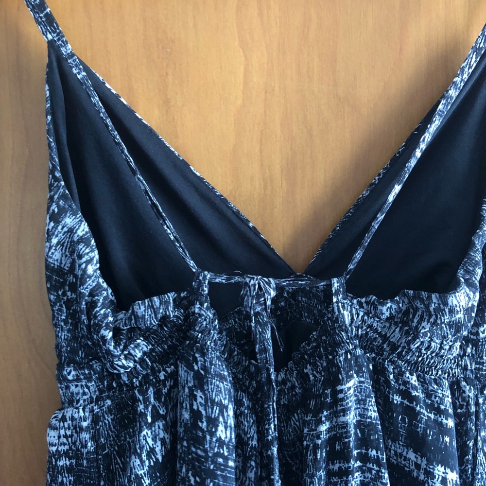 HM spaghetti strap grey/white/black pattern dress